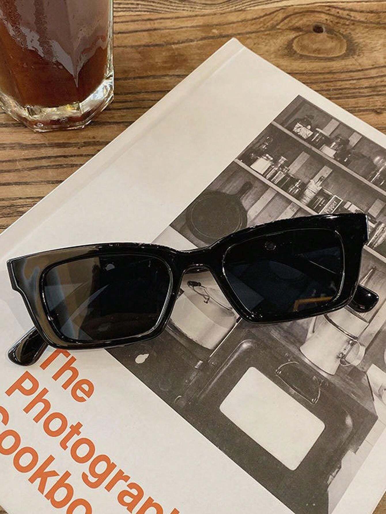 Modern Black Rectangle Frame Sunglasses with Gold Detail