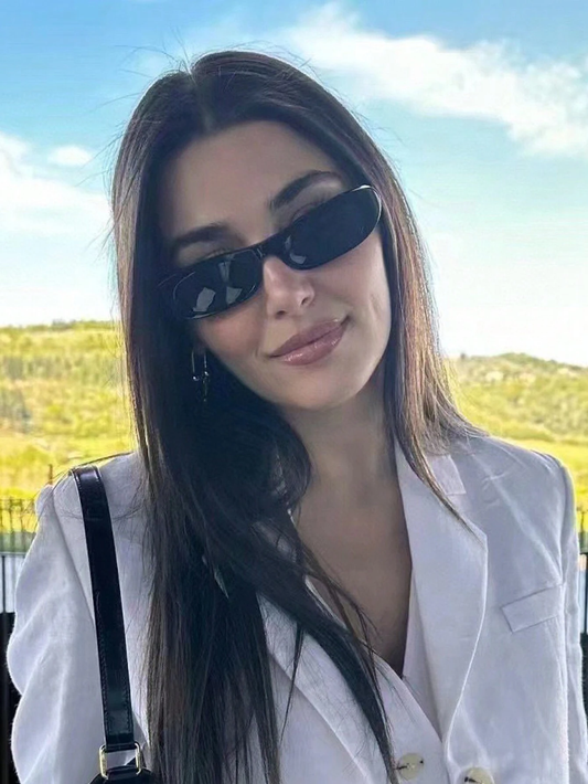 Sleek Black Retro Oval Sunglasses