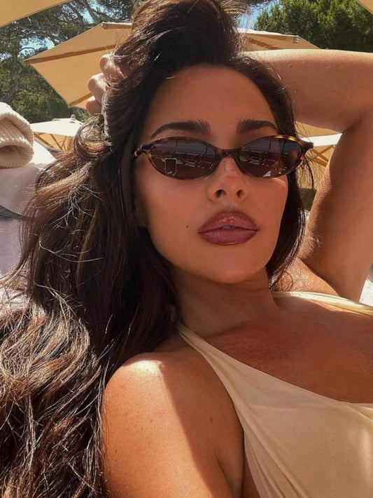 Chic Tortoise Shell Oval Sunglasses