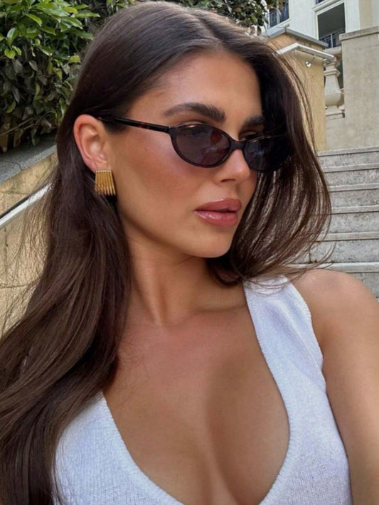 Chic Tortoise Shell Oval Sunglasses
